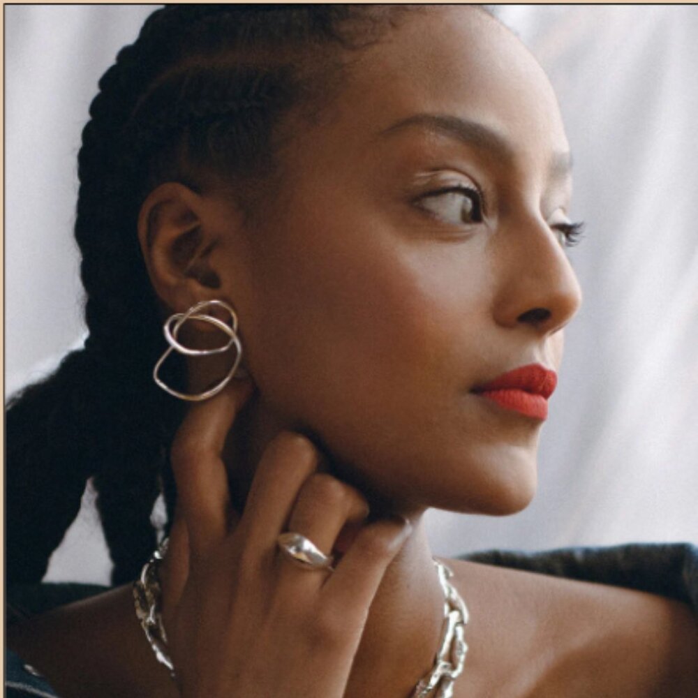 Faris Vinea Knot earrings in bronze